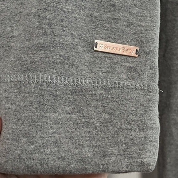 ❤️ Sweaty Betty Cropped Pullover Hoodie Size Small NWOT - Picture 8 of 11